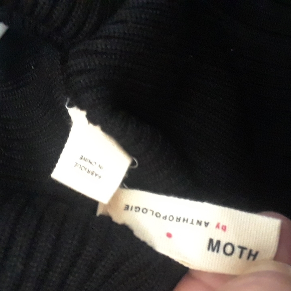 NEW!! MOTH (ANTHROPOLOGIE) RIBBED TURTLENECK.. - Picture 6 of 7